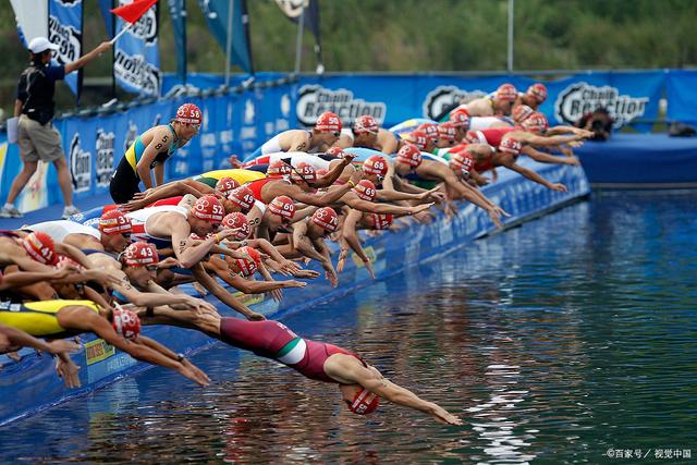 英国选手意外获得铁人三项比赛冠军,励志无敌 英国选手意外获得铁人三项比赛冠军,励志无敌