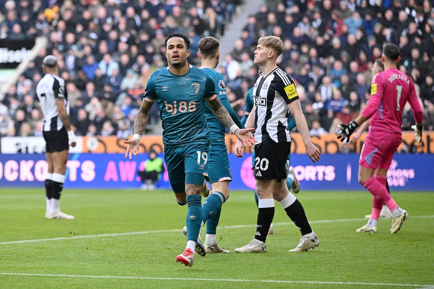 英超劲旅引援不慎，新援受伤令人忧心