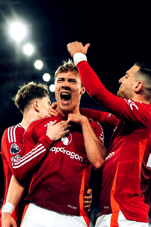 三亿体育体育官方入口-切尔西金靴火力！英超射手榜领先全场的简单介绍