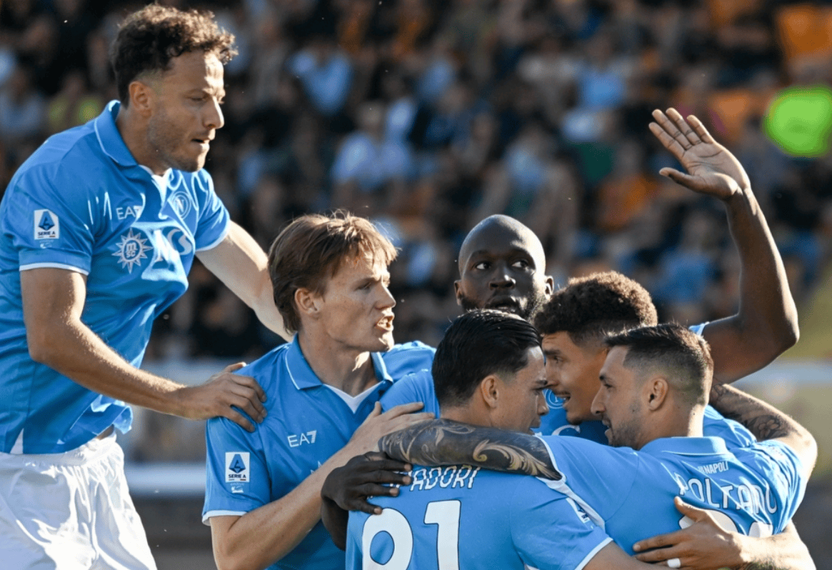 三亿体育体育在线-包含意甲领头羊拉开积分差距，欲夺冠军宝座的词条