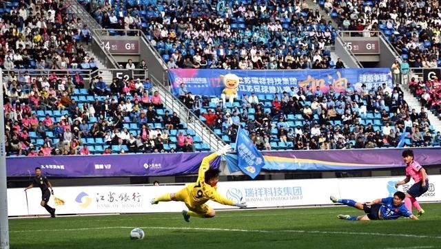 三亿体育体育在线-包含激情竞技：亚洲足球联赛的火爆对决的词条