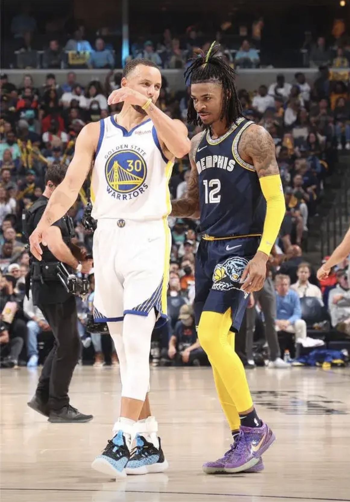 三亿体育体育中国官网-灰熊队大比分取胜，实力尽显