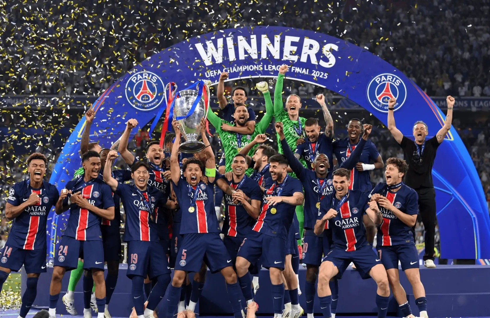 三亿体育体育视频-法国国家队表现出色，晋级欧洲杯半决赛