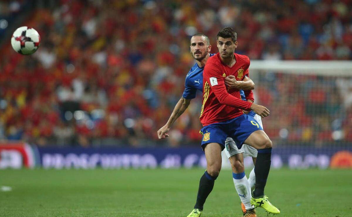 荷兰连扳两球胜意大利晋级 荷兰连扳两球胜意大利晋级