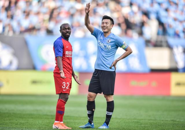 关于重庆斯威客场大胜大连一方,豪取三分的信息 关于重庆斯威客场大胜大连一方,豪取三分的信息