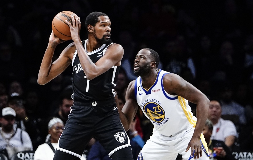 三亿体育体育官方入口-篮网战绩持续看涨，球队士气正旺